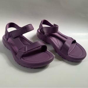 Like New Teva Hurricane Drift in Purple - Size 7 Womens